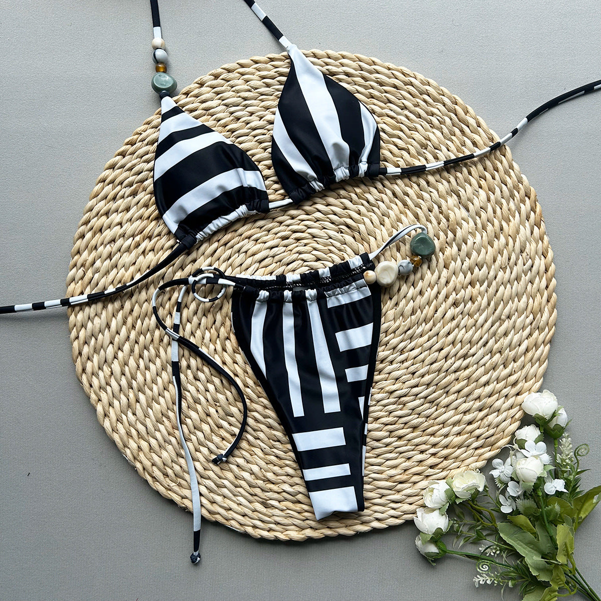 Sexy Bikini Style Spliced Two-Piece Women's Swimsuit